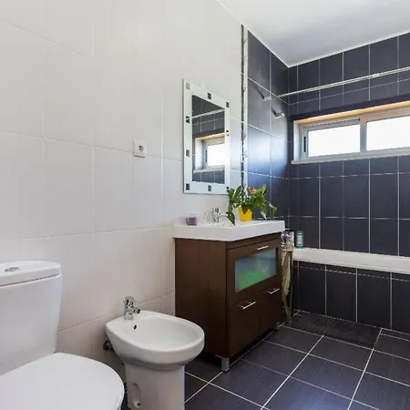 شقة Cozy In 76 M² With Lovely Terrace